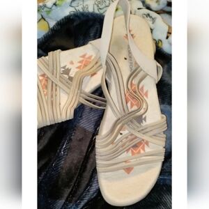 Women's Beige Sandals